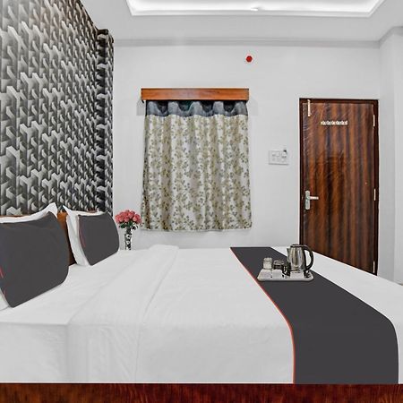 Hotel O Shivaay Indore Buitenkant foto