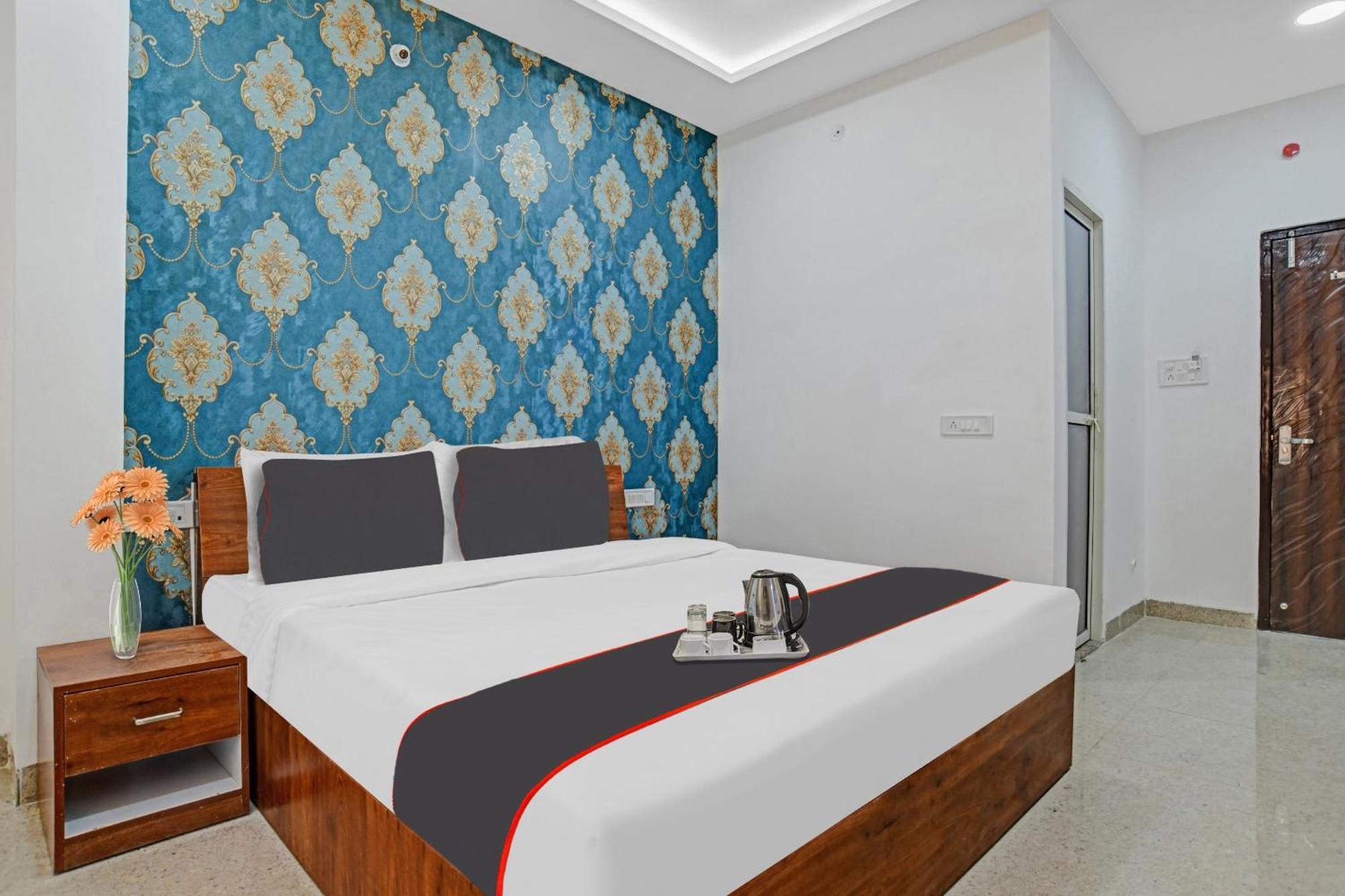 Hotel O Shivaay Indore Buitenkant foto