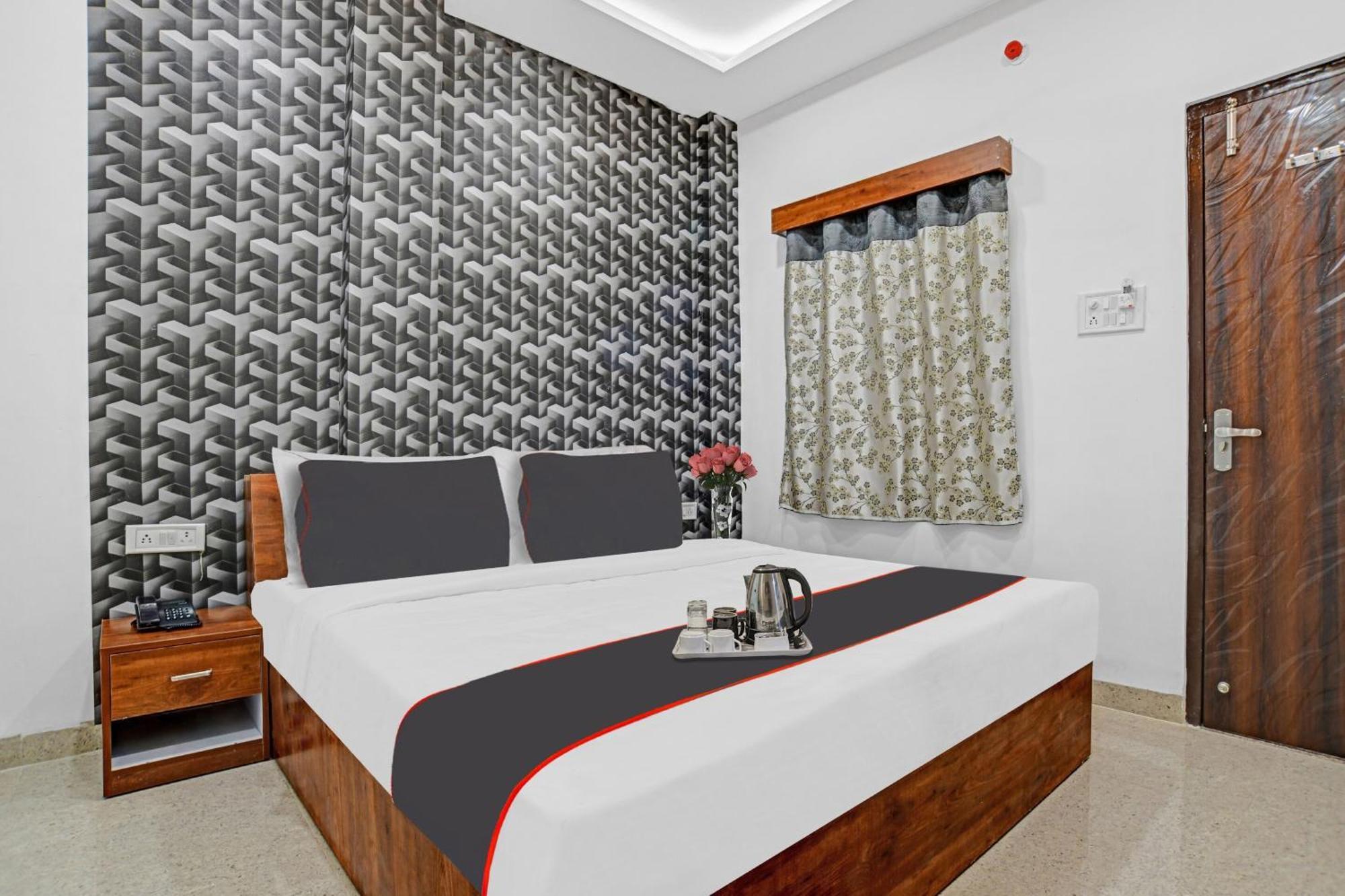 Hotel O Shivaay Indore Buitenkant foto